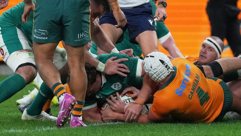 Ireland responded quickly through flanker Cian Prendergast, as he pressed down to ground on the try-line