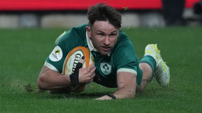 Hugo Keenan scored early in the second half for Ireland as they turned around a 12-point deficit 