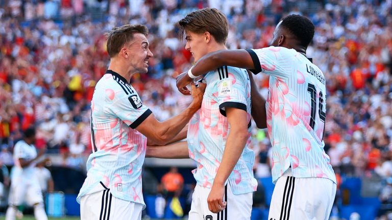 Charles De Ketelaere celebrates his goal against the USA