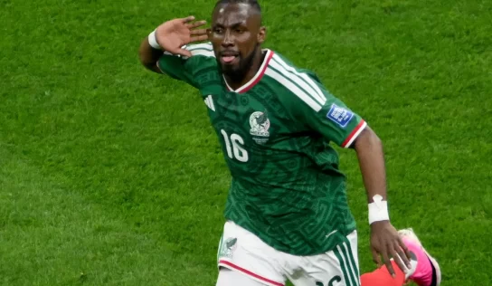 Mexico advance to Round of 16 after 2-0 victory over Ecuador with Quiñones and Jiménez goals