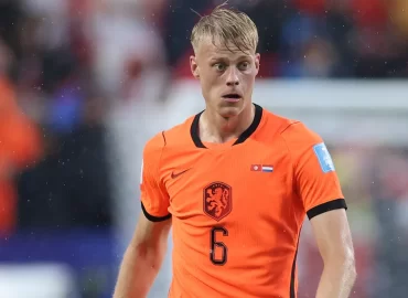 What happened to Jan Paul van Hecke during the Netherlands vs Morocco 2026 World Cup match?